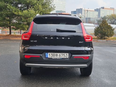 Volvo XC40 B4 Inscription — пробег 39 703 км — фото 4 из 5