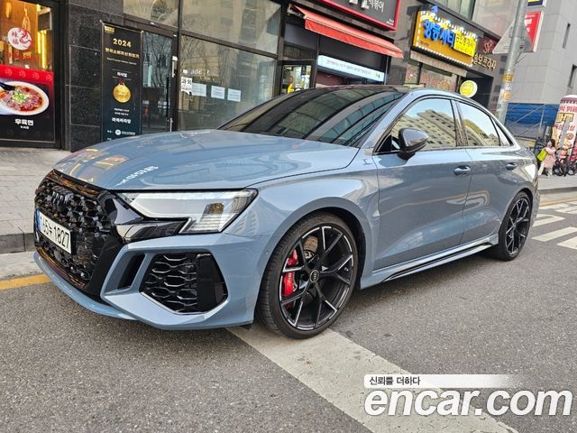 Audi RS3 2.5 TFSI Quattro — пробег 10 200 км — фото 1 из 5