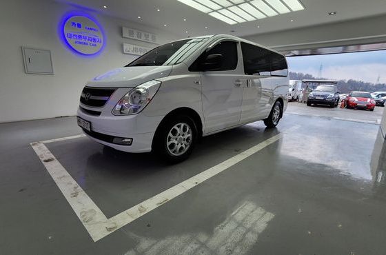 Hyundai Starex 3-Seater VAN CVX Luxury — пробег 180 373 км — фото 1 из 5