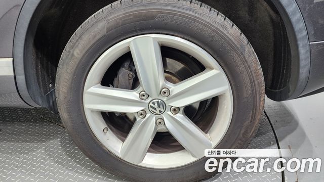 Volkswagen Touareg V6 3.0 TDI Bluemotion 7P5 — пробег 89 193 км — фото 5 из 5