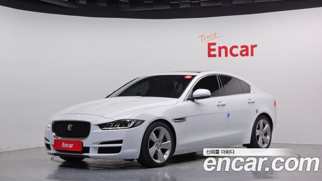 Jaguar XE 20d Portfolio — пробег 75 842 км — фото 1 из 5