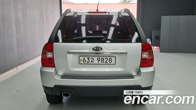 Kia Sportage Gasoline 2WD TLX Deluxe — пробег 188 376 км — фото 4 из 5