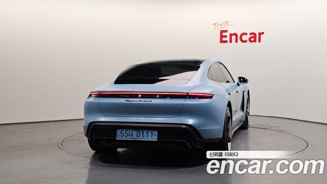 Porsche Taycan Turbo S — пробег 38 227 км — фото 4 из 5