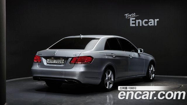 Mercedes-Benz E-Class из Кореи Encar