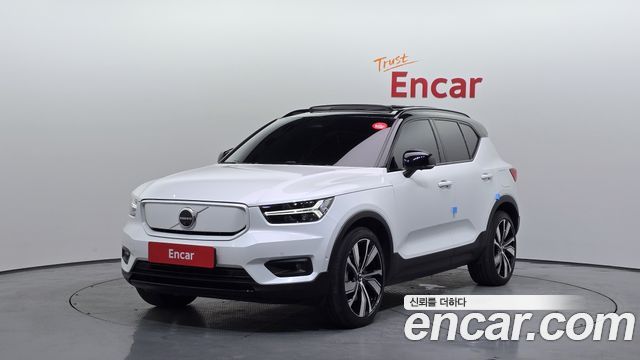 Volvo XC40 Twin Ultimate — пробег 93 160 км — фото 1 из 5