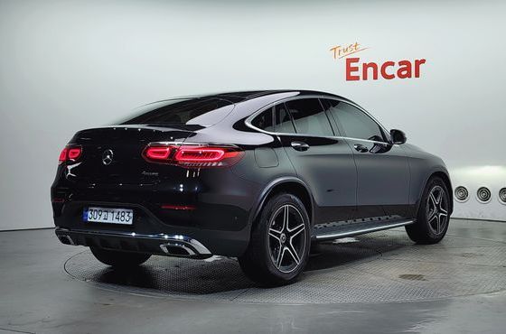 Mercedes-Benz GLC-Class GCL300 4MATIC Coupe — пробег 98 205 км — фото 2 из 5