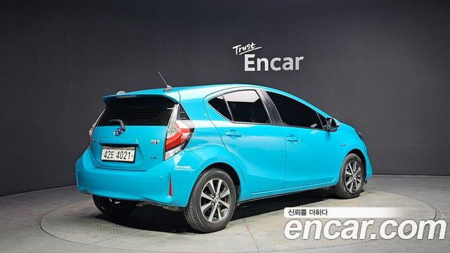 Toyota Prius из Кореи Encar
