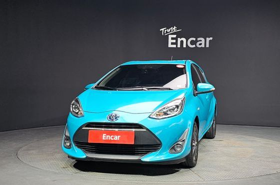 Toyota Prius 1.5 — пробег 63 916 км — фото 3 из 5