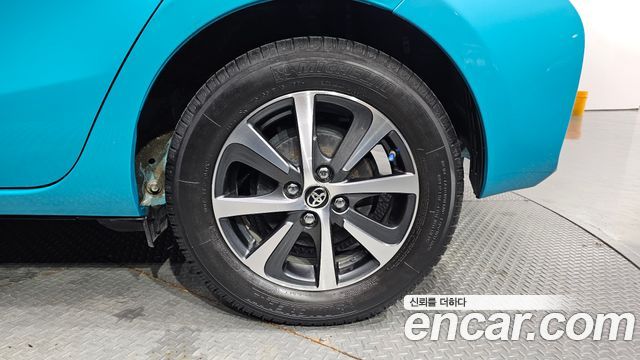Toyota Prius из Кореи Encar