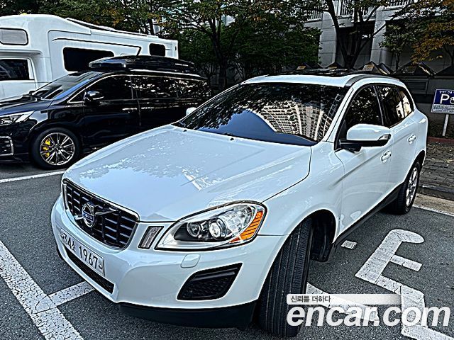 Volvo XC60 D5 AWD 1st — пробег 111 672 км — фото 1 из 5