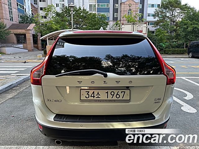 Volvo XC60 D5 AWD 1st — пробег 111 672 км — фото 4 из 5