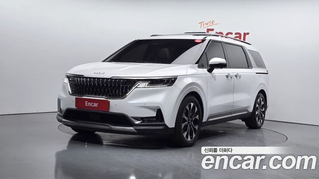 Kia Carnival 9-Seater Signature — пробег 17 277 км — фото 1 из 5