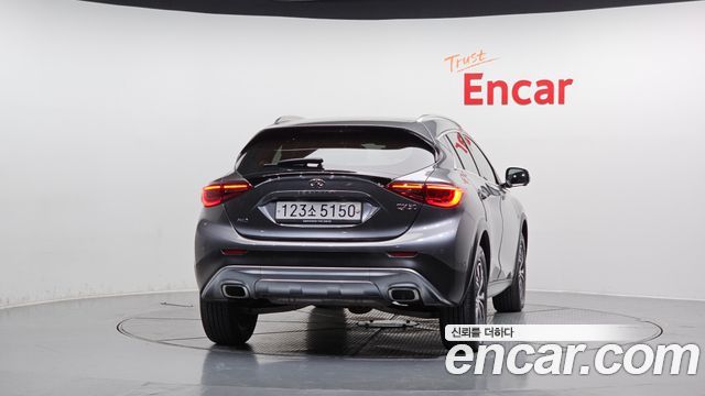 Infiniti QX30 из Кореи Encar