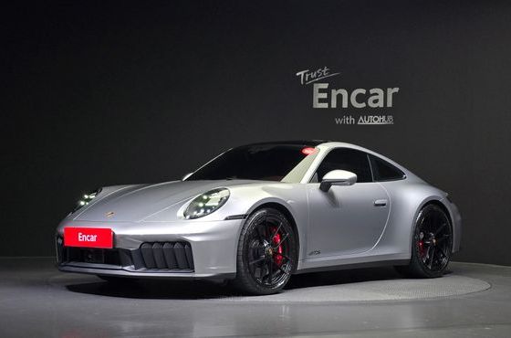 Porsche 911 Carrera GTS — пробег 4 092 км — фото 1 из 5