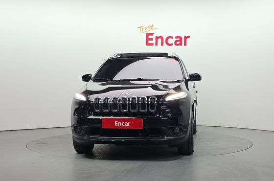 Jeep Cherokee 2.4 Longitude High AWD — пробег 106 464 км — фото 3 из 5