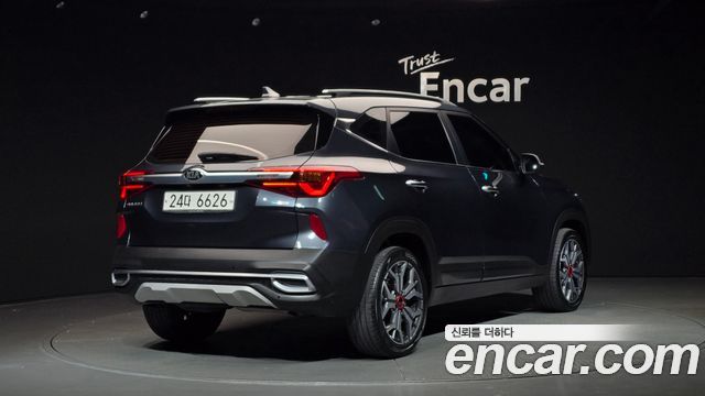 Kia Seltos из Кореи Encar