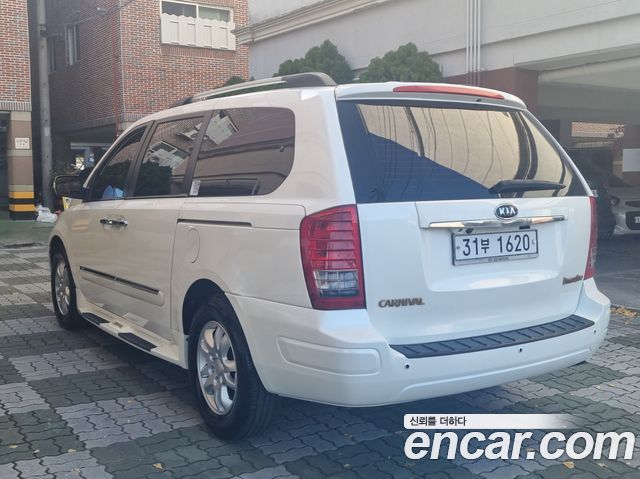 Kia Carnival из Кореи Encar