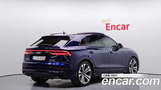 Audi Q8 55 TFSI Quattro Premium — пробег 43 383 км — фото 2 из 5