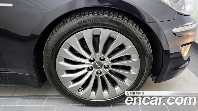 Hyundai Genesis из Кореи Encar