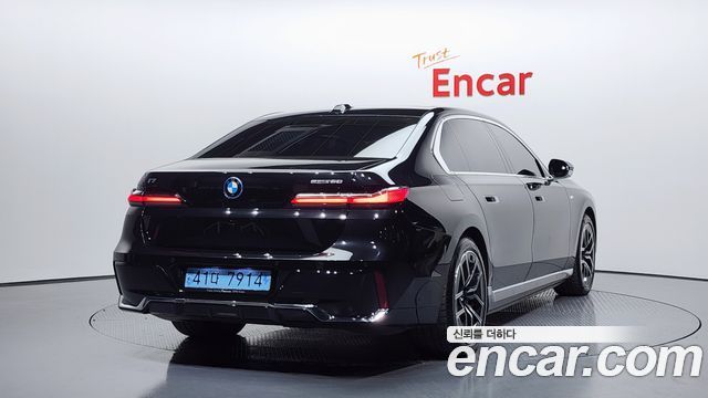 BMW i7 eDrive 50 M Sport — пробег 26 154 км — фото 2 из 5