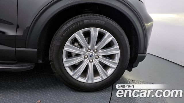 Ford Explorer 2.3 LimIted 4WD — пробег 13 405 км — фото 5 из 5