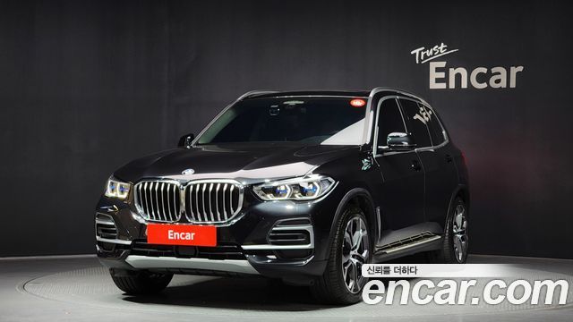 BMW X5 xDrive 30d xLine — пробег 9 270 км — фото 1 из 5