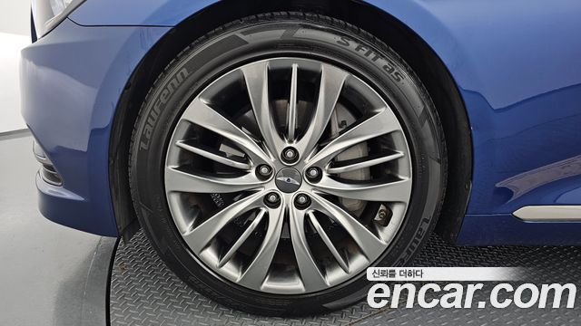 Hyundai Genesis из Кореи Encar