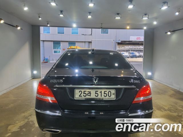 Hyundai Equus VS380 LUXURY — пробег 177 920 км — фото 4 из 5