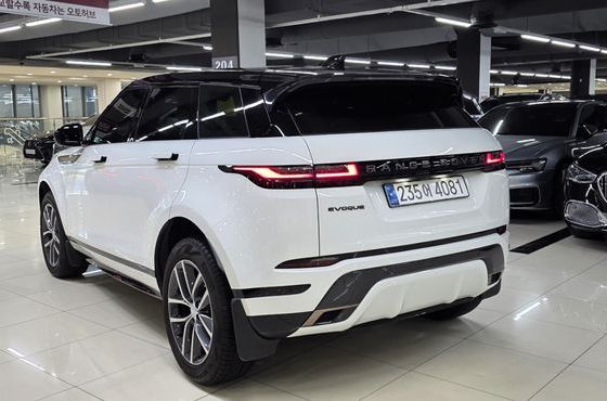 Land Rover Range Rover Evoque P250 Dynamic SE — пробег 16 800 км — фото 4 из 5