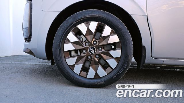 Hyundai Staria из Кореи Encar