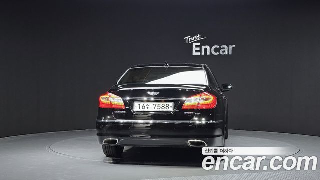 Hyundai Genesis из Кореи Encar