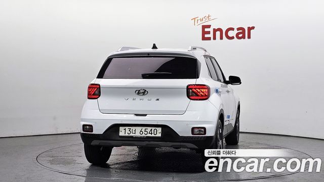 Hyundai Venue из Кореи Encar
