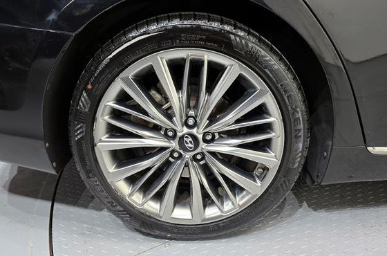 Hyundai Grandeur 2.2 Diesel Premium Special — пробег 124 452 км — фото 5 из 5