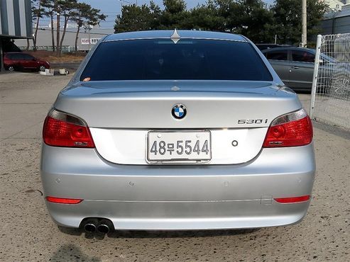 BMW 5-Series 530i Sedan — пробег 75 784 км — фото 4 из 5