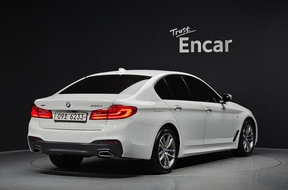 BMW 5-Series 520d xDrive M Sport Package Plus — пробег 95 038 км — фото 2 из 5