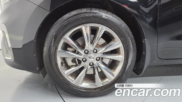 Kia Carnival 9-Seater Luxury — пробег 66 602 км — фото 5 из 5