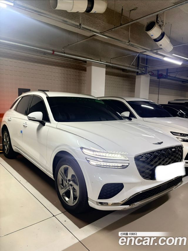 Genesis GV70 2.5T Gasoline AWD — пробег 3 568 км — фото 4 из 5