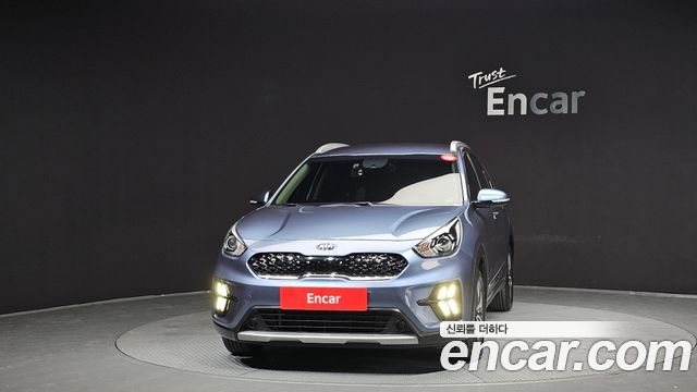 Kia Niro 1.6 HEV Prestige — пробег 92 614 км — фото 3 из 5