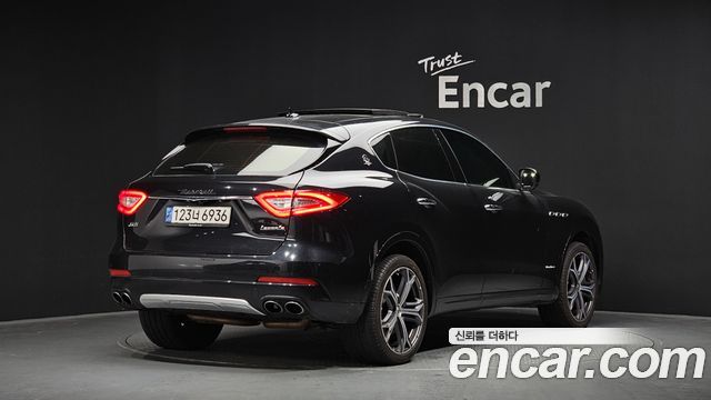 Maserati Levante 3.0 S AWD GranLusso — пробег 78 870 км — фото 2 из 5