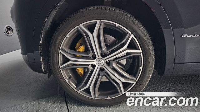 Maserati Levante 3.0 S AWD GranLusso — пробег 78 870 км — фото 5 из 5