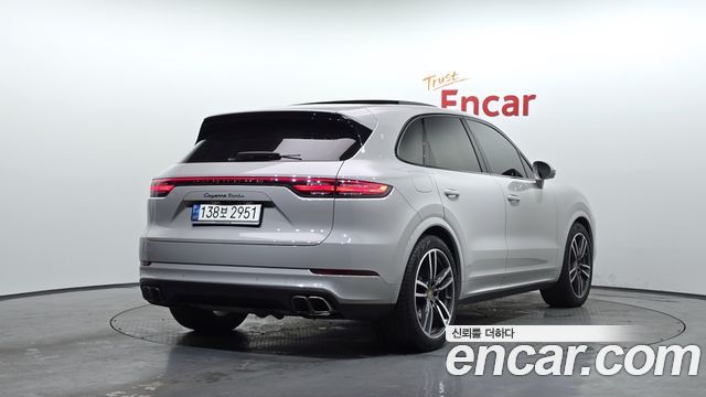 Porsche Cayenne 4.0 Turbo — пробег 52 124 км — фото 2 из 5