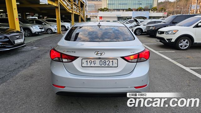 Hyundai AVANTE 1.6 VGT Smart Standard — пробег 331 779 км — фото 5 из 5