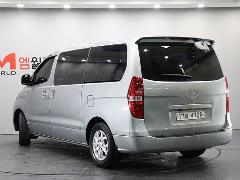 Hyundai Starex 12-Seater Wagon CVX Luxury — пробег 159 508 км — фото 4 из 5