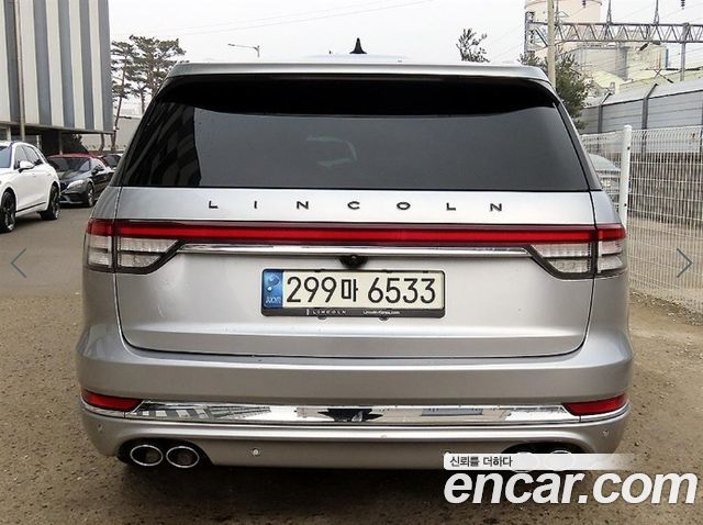 Lincoln Aviator 3.0 Black Label AWD — пробег 190 699 км — фото 4 из 5