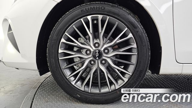 Kia K3 из Кореи Encar