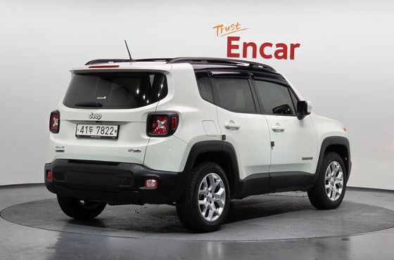 Jeep Renegade 2.0 Diesel Longitude AWD — пробег 70 519 км — фото 2 из 5