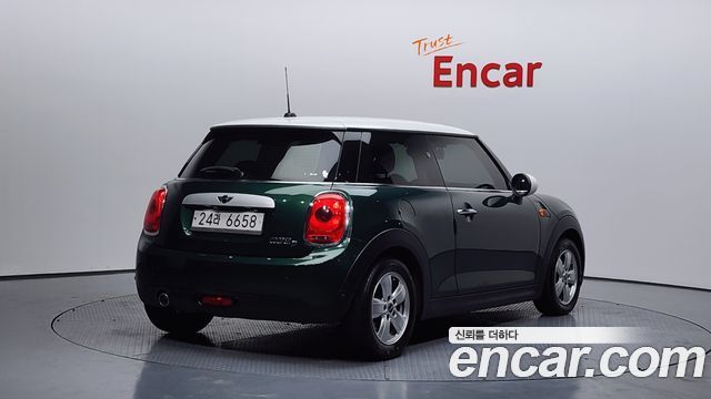 Mini Cooper Standard 3rd — пробег 110 250 км — фото 2 из 5