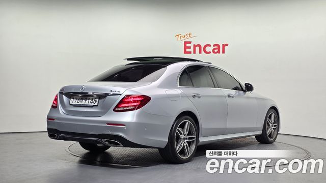 Mercedes-Benz E-Class из Кореи Encar