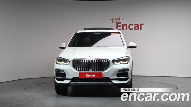 BMW X5 xDrive 30d xLine — пробег 75 841 км — фото 3 из 5