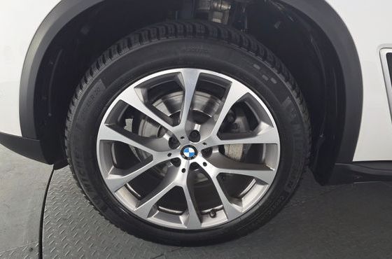 BMW X5 xDrive 30d xLine — пробег 75 841 км — фото 5 из 5